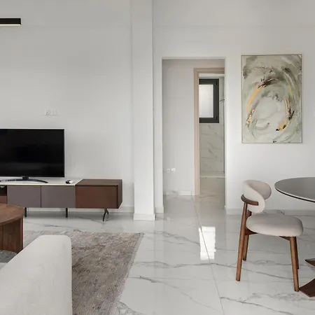 Apartment Phaedrus Living Opalia Residences Pearl