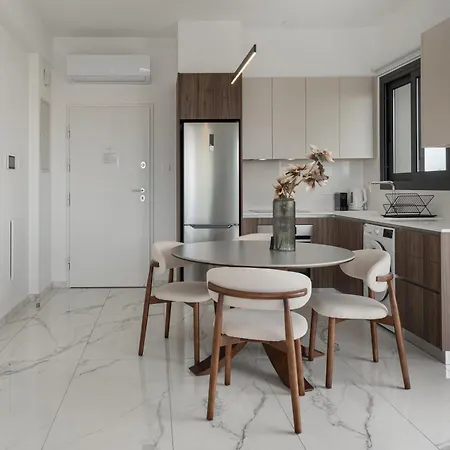 Phaedrus Living Opalia Residences Pearl *