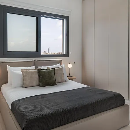 Apartment Phaedrus Living Opalia Residences Pearl *
